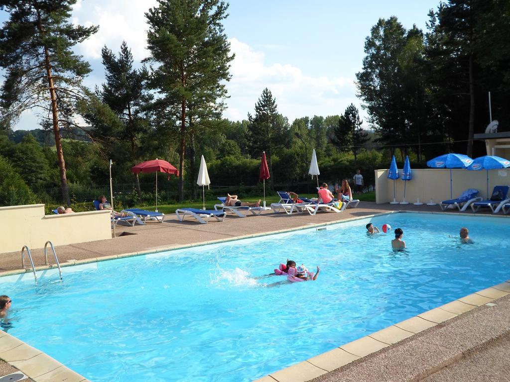 Camping Les Pinasses La Chapelle  Екстер'єр фото