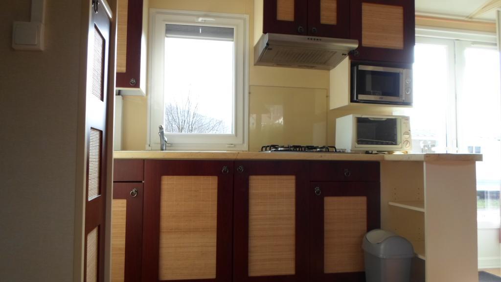 Camping Les Pinasses La Chapelle  Екстер'єр фото