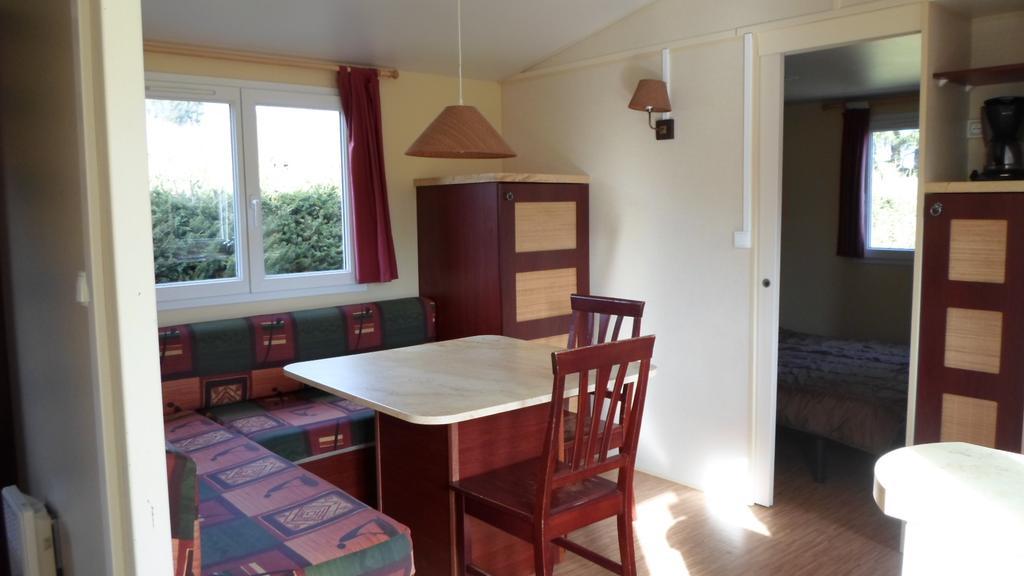 Camping Les Pinasses La Chapelle  Екстер'єр фото